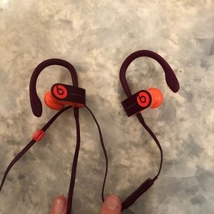 BEATS wireless headphones - PowerBeats 3